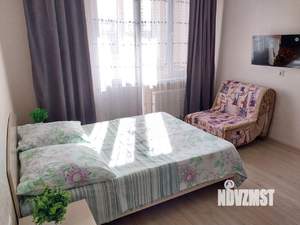 Студия квартира, посуточно, 32м2, 11/17 этаж