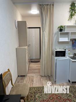 Студия квартира, посуточно, 18м2, 1/16 этаж