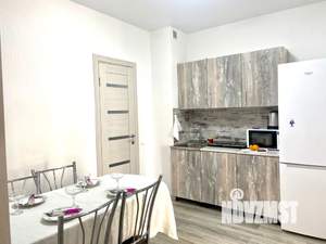 1-к квартира, посуточно, 37м2, 1/4 этаж