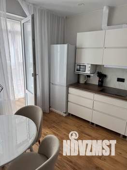 1-к квартира, посуточно, 38м2, 2/8 этаж