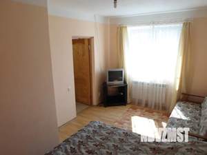 1-к квартира, посуточно, 30м2, 2/2 этаж