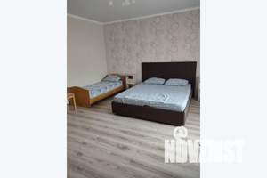 1-к квартира, посуточно, 40м2, 1/2 этаж