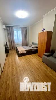 1-к квартира, посуточно, 43м2, 1/10 этаж