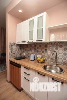 Студия квартира, посуточно, 23м2, 1/5 этаж