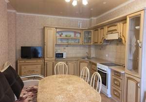 1-к квартира, на длительный срок, 57м2, 3/10 этаж