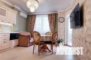 2-к квартира, посуточно, 56м2, 10/10 этаж
