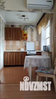 1-к квартира, посуточно, 33м2, 2/5 этаж