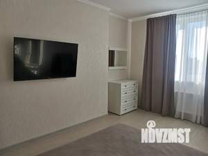 1-к квартира, посуточно, 38м2, 4/9 этаж