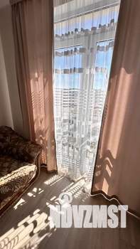 1-к квартира, посуточно, 39м2, 14/18 этаж