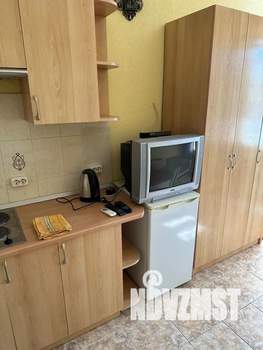 Студия квартира, посуточно, 20м2, 2/2 этаж