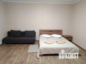 Студия квартира, посуточно, 35м2, 2/5 этаж