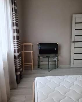 3-к квартира, на длительный срок, 83м2, 1/5 этаж