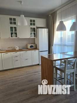 1-к квартира, посуточно, 40м2, 5/8 этаж