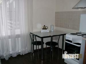 1-к квартира, посуточно, 35м2, 1/3 этаж