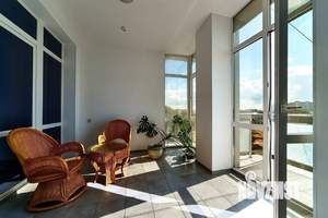 3-к квартира, посуточно, 109м2, 1/1 этаж