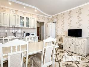 1-к квартира, посуточно, 58м2, 5/10 этаж