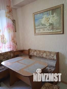 1-к квартира, посуточно, 43м2, 2/6 этаж