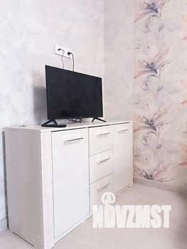 1-к квартира, посуточно, 36м2, 2/19 этаж