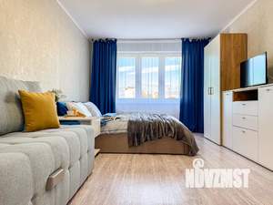 1-к квартира, посуточно, 38м2, 3/16 этаж