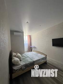 1-к квартира, посуточно, 38м2, 2/13 этаж