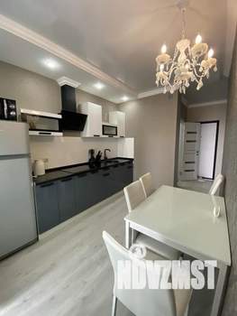 1-к квартира, посуточно, 50м2, 15/16 этаж