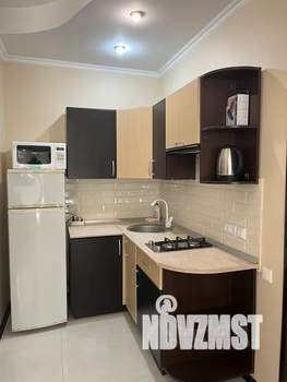 1-к квартира, посуточно, 35м2, 1/2 этаж