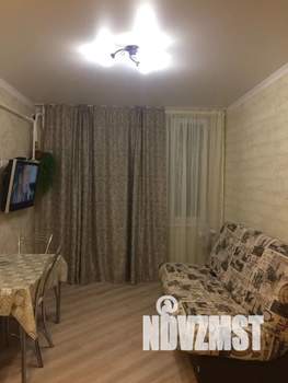 1-к квартира, посуточно, 42м2, 1/9 этаж