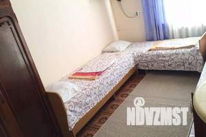 4-к квартира, посуточно, 80м2, 1/3 этаж