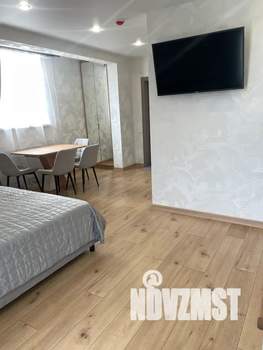 Студия квартира, посуточно, 36м2, 3/7 этаж