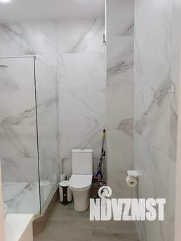 Студия квартира, посуточно, 42м2, 1/7 этаж