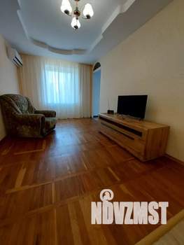 3-к квартира, посуточно, 64м2, 4/5 этаж