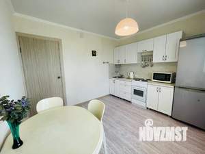 1-к квартира, посуточно, 40м2, 12/16 этаж