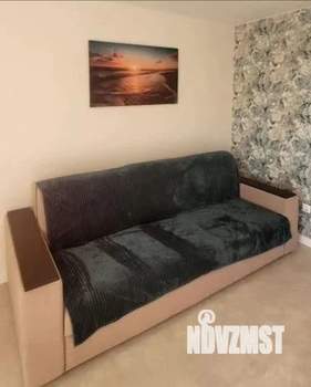Студия квартира, посуточно, 43м2, 5/7 этаж