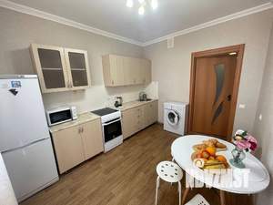 1-к квартира, посуточно, 37м2, 3/15 этаж