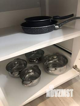 Студия квартира, посуточно, 35м2, 1/7 этаж