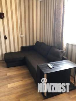 2-к квартира, посуточно, 45м2, 1/2 этаж