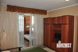 1-к квартира, посуточно, 40м2, 1/3 этаж