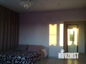 1-к квартира, посуточно, 45м2, 5/19 этаж