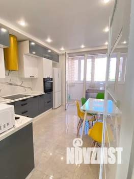 2-к квартира, посуточно, 70м2, 2/6 этаж