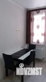 1-к квартира, посуточно, 43м2, 3/6 этаж