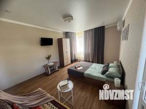 1-к квартира, посуточно, 33м2, 3/15 этаж