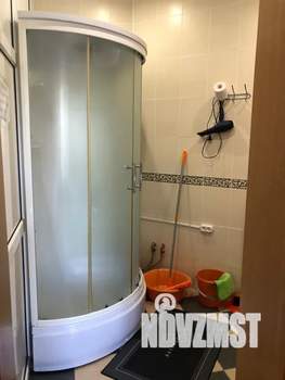 2-к квартира, посуточно, 45м2, 1/2 этаж