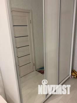 Студия квартира, посуточно, 35м2, 1/7 этаж