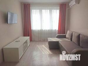 1-к квартира, посуточно, 38м2, 1/1 этаж