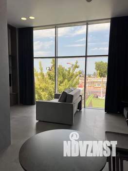 1-к квартира, посуточно, 44м2, 3/3 этаж