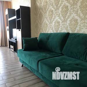 1-к квартира, посуточно, 46м2, 4/9 этаж