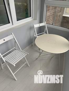 Студия квартира, посуточно, 35м2, 1/7 этаж