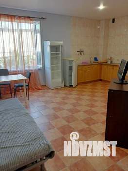 1-к квартира, посуточно, 60м2, 1/3 этаж