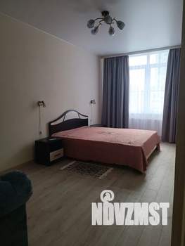 1-к квартира, посуточно, 42м2, 3/12 этаж