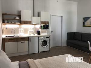 Студия квартира, посуточно, 40м2, 1/8 этаж